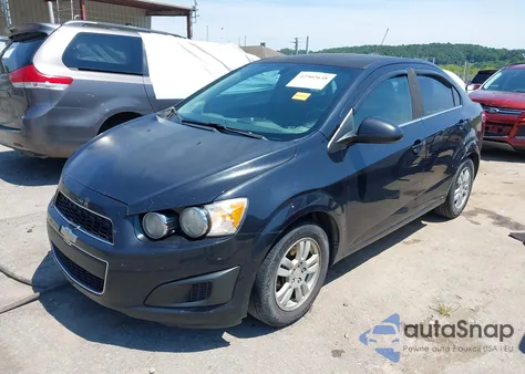 2015 Chevrolet Sonic Lt Auto из США, поврежденный, VIN 1G1JC5SH9F4206925